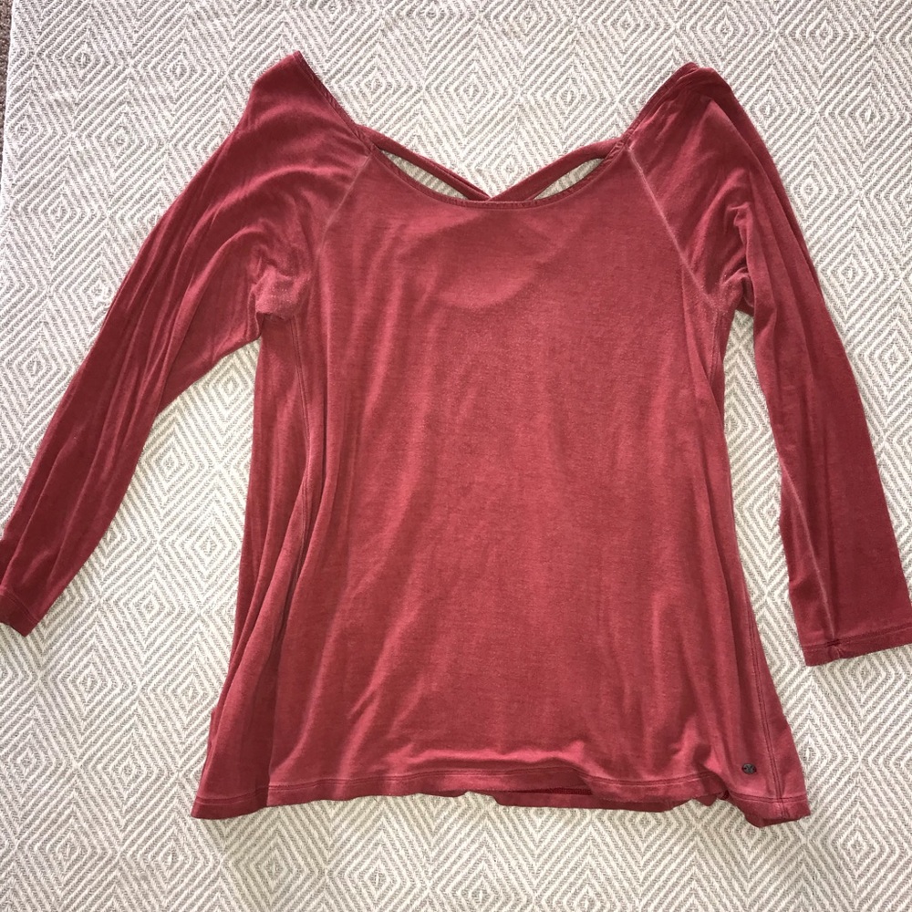 Red 3/4 sleeve blouse
